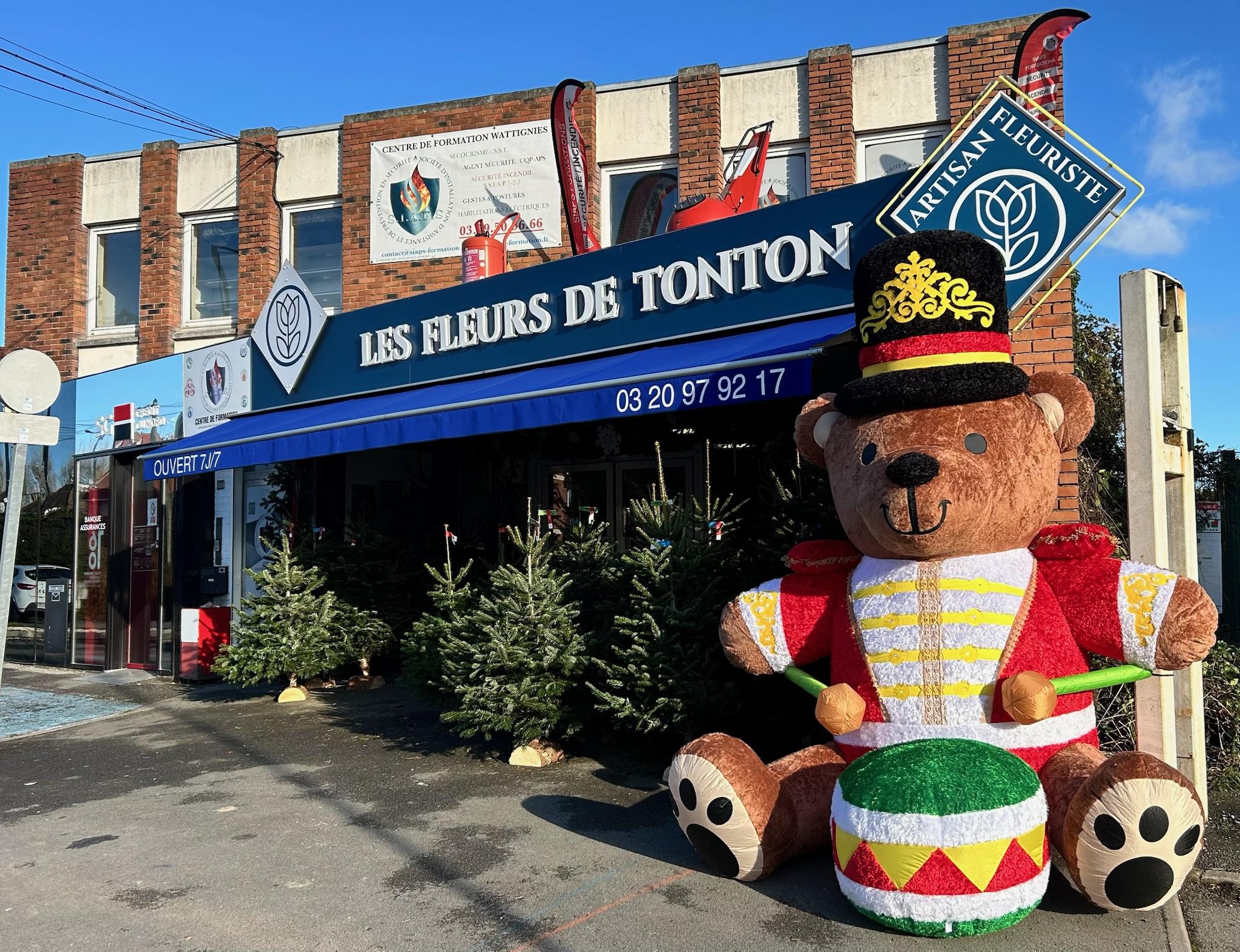 Décoration de vitrine de Noël – façade immersive 4