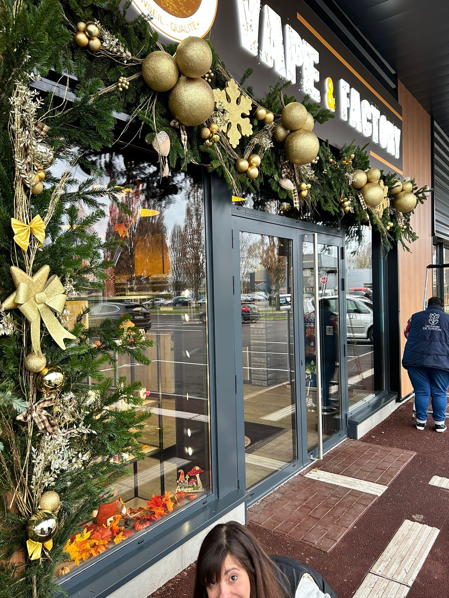 Décoration de vitrine de Noël – façade immersive 3